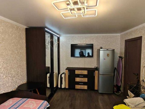 Стильна кімната 19 м² «Заїжджай і живи» в центрі Волочиська! ВСЕ залишається! БЕЗ комісії! Волочиськ