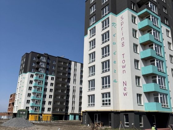 Продаж 1 кімнатної квартири , 45кв м. 3 поверх Олешин