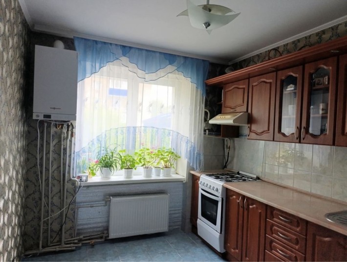 Продаж 3к квартири смт.Сатанів. 1й високий повех. Чешка. Оф. 2% - фото 1