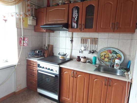 Продаж 2-кімнатної квартири з автономним опаленням + гараж і погріб | м. Тальне Тальное