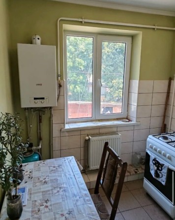 Продаж 2-хкімнатної квартири в місті Кіцмань по вул. Незалежності 58А - фото 1