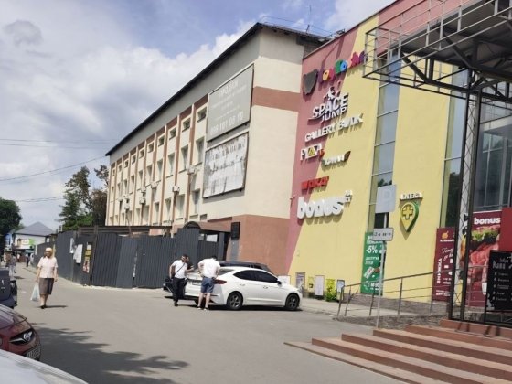 Оренда магазин (135 кв.м) біля АТБ Бровары