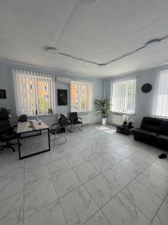 Офіс 55 м² у сучасному бізнес-центрі | Бровари | Симона Петлюри - фото 1