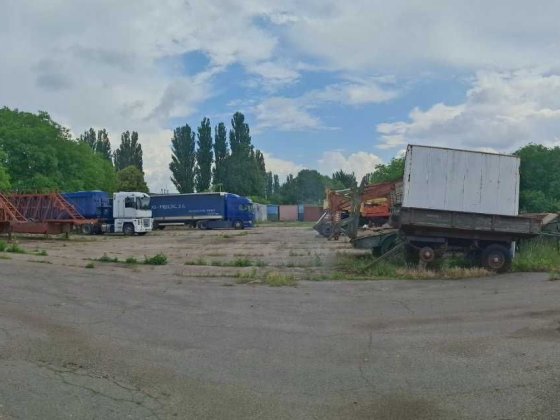 30 сот на закритій території по вул. Сухоярська з боксами Белая Церковь
