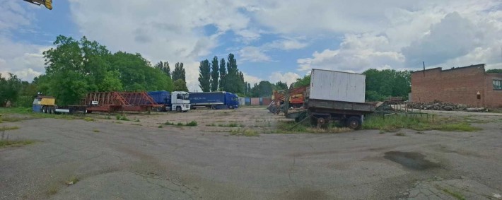 30 сот на закритій території по вул. Сухоярська з боксами - фото 1