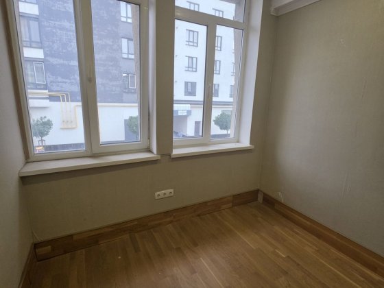 Здам приміщення біля Велеса 12м2 Ивано-Франковск