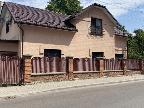 Оренда будинку 235м з приватизованою ділянкою Івано-Франківськ