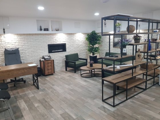 Здам  приміщеня 90м2.Площа Перемоги.