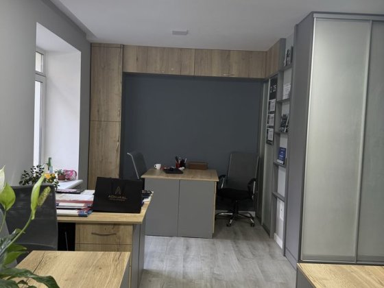 Здам в оренду робоче місце в офісі. м. Ірпінь Ирпень