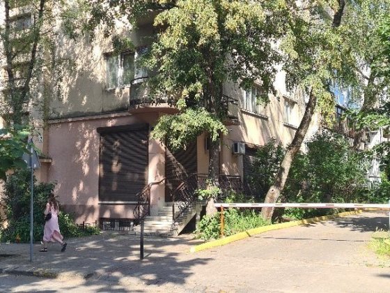 Здається в довгострокову оренду комерційне приміщення 125м2  по вул. Івана Франка. Ивано-Франковск