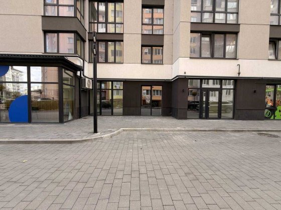 Оренда приміщення 1 поверх Довженка