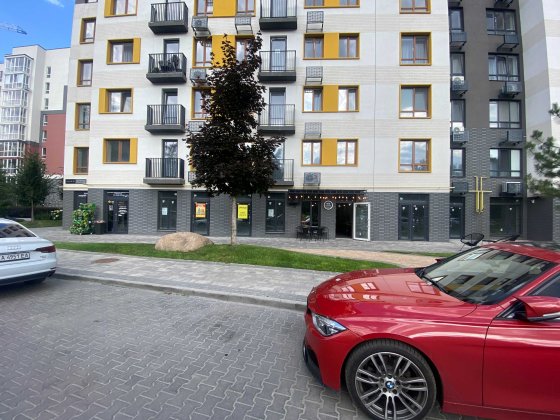 Фасадне приміщення дивиться на в'їзд 57 м² у ЖК "Молодість". Канікули на ремонт 3 місяці! Краще місц Ирпень