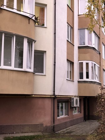 Нежитлове приміщення по вул. Українських Декабристів - фото 1