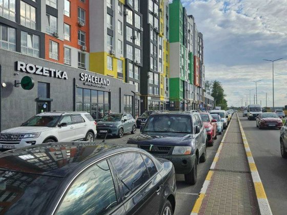 Оренда фасадного приміщення — Синергія 3+, район із живим трафіком Ирпень