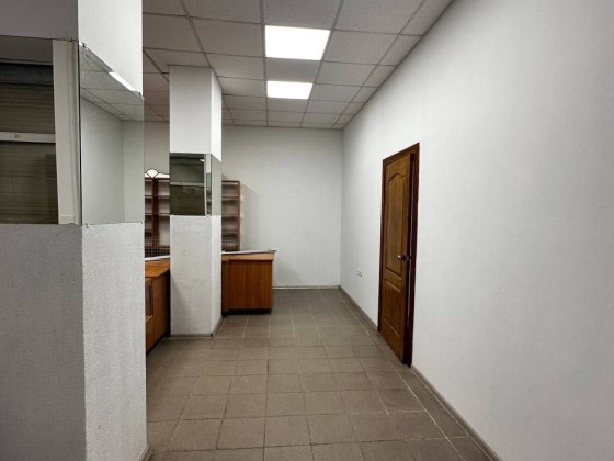 Оренда фасадного приміщення 41 м2 в центрі по вул. Франка