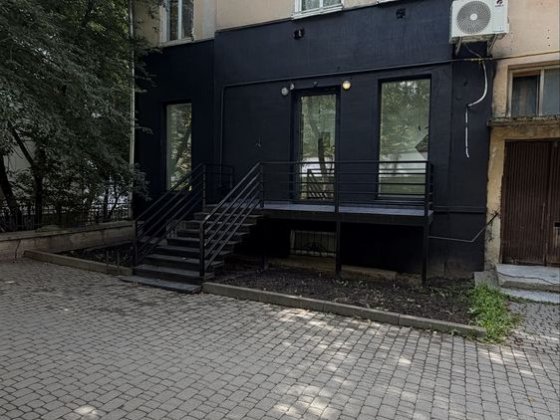 Оренда торгової площі поблизу центрального ринку вул.Дністровська Івано-Франківськ