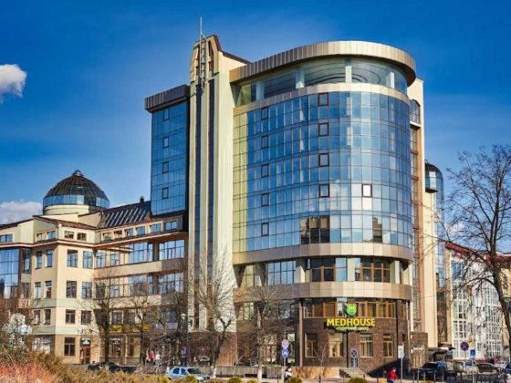Оренда офісу , 260 м² у центрі — вул. Грушевського 22А, 4 пов