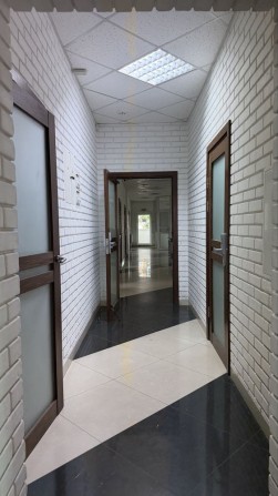 Облаштоване приміщення в районі центру - біля Яровиці - фото 1