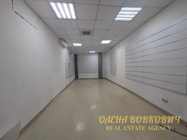 Оренда торгової площі 29.9 м² у ТОЦ «Бельведер» (вул. Тичини, 1 поверх) - фото 1