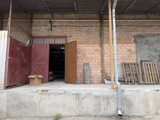 ОРЕНДА СКЛАДУ 145 м² З РАМПОЮ + ОФІС | Південно-захід Хмельницкий