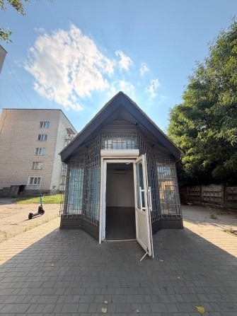 Здам в оренду комерційне приміщення у м. Луцьк, вул. Привокзальна 15/Б - фото 1