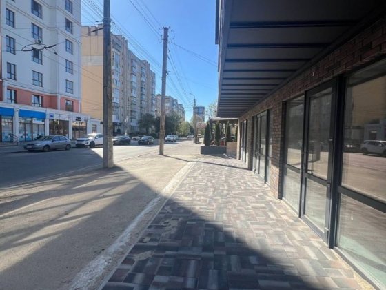 Актуальна оренда фасадного приміщення в центрі міста! Хмельницкий