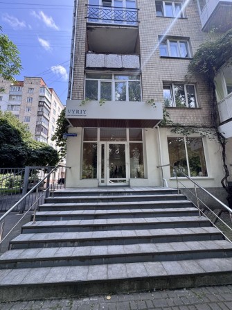 Оренда комерційного приміщення в самому центрі міста! - фото 1