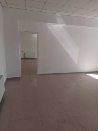 Оренда приміщення 62м2 (Ц. Ринок, вул. В.Чорновола, 18) - фото 1