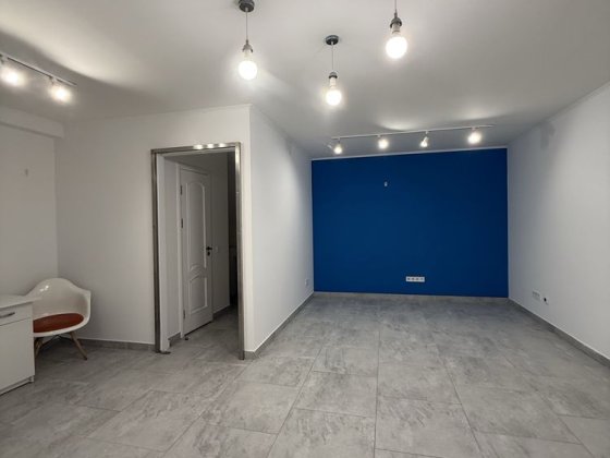 Фасадне  офісне приміщення  Відінська  буд. 3    15000+ КП Рівне