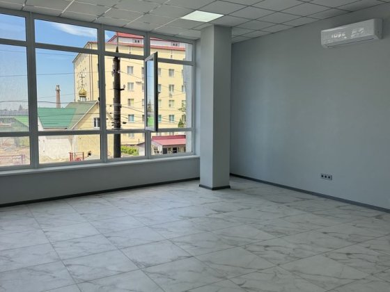 Оренда приміщення, світло не вимикають, фасад, н/б. Хмельницкий