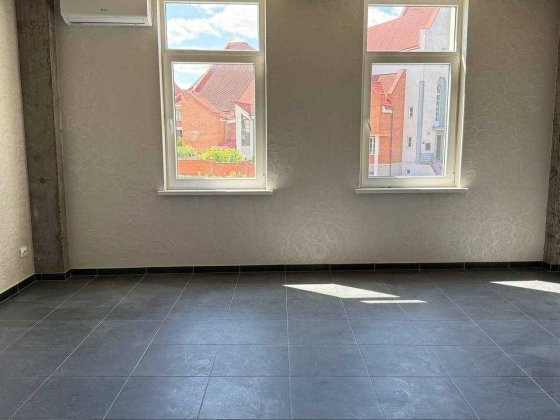 Оренда офісу 30кв.Вода.Кондиціонер. Хмельницький