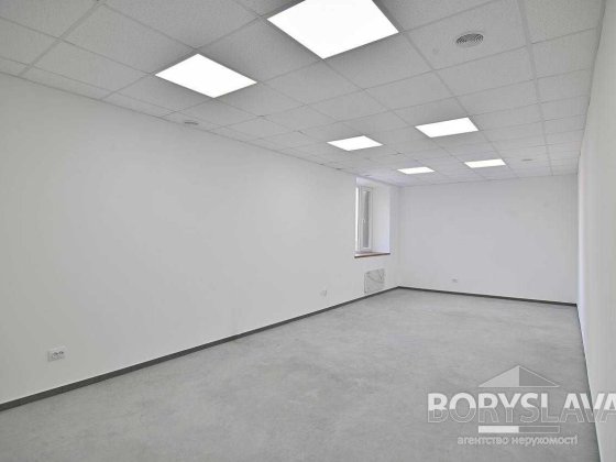 Оренда приміщень в офісному центрі район РУМ Ровно