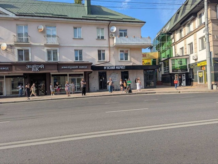 Оренда приміщення Соборна 262. Біля ТЦ "Ліон" - фото 1
