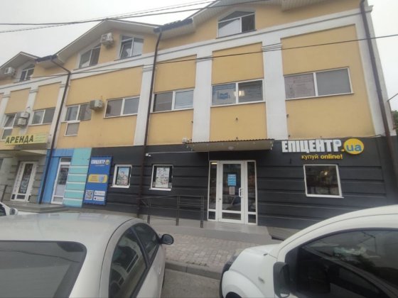 Здається в оренду приміщення  97.6 кв.м. Левада
