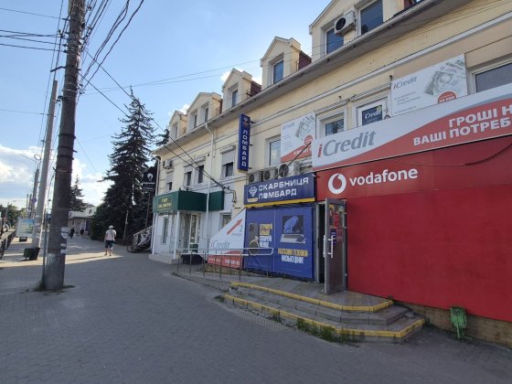 Здам в Центрі Торгове Приміщення Сумы