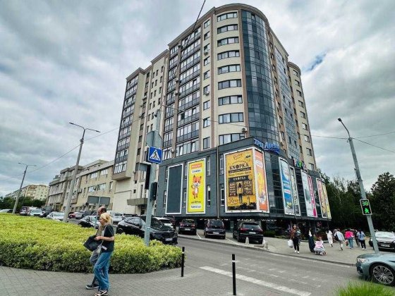 АВТОВОКЗАЛ 200м2 Здам Торгову площу в ТЦ Арена без плати КП Рівне