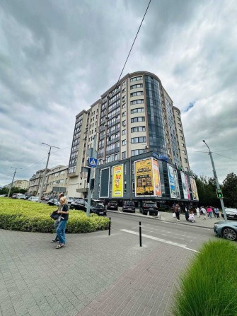 АВТОВОКЗАЛ 200м2 Здам Торгову площу в ТЦ Арена без плати КП - фото 1