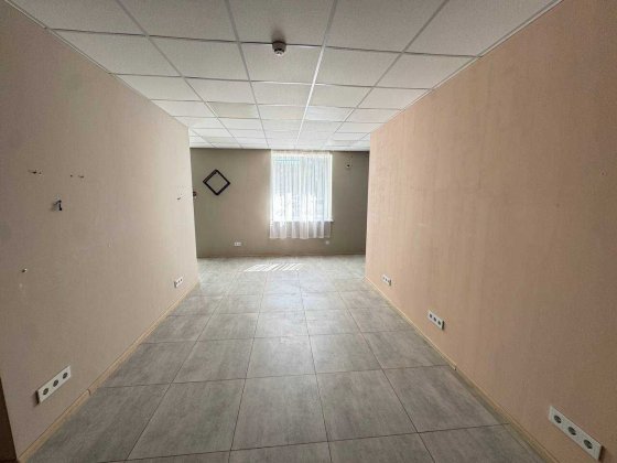 Центральний район. Оренда приміщення в новому будинку. Ключі в ан.