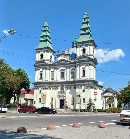 Оренда фасадного комерційного приміщення в історичному центрі міста - фото 1