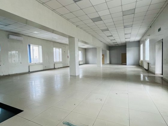 Приміщення -  300 м2 Проспект Незалежності - Головна - Євроремонт Чернівці