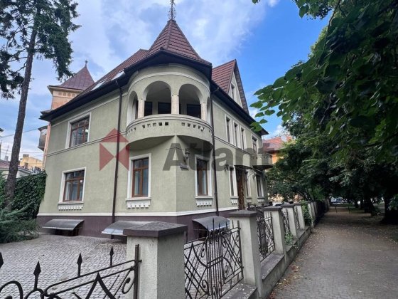 Оренда комерційного приміщення, Цент міста Чернівці