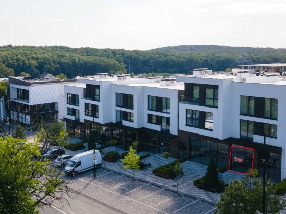 Оренда приміщення 30,6 м² ｜ ЖК SHERWOOD ｜ Ужгород ｜ Перший поверх ｜ Фасадне комерційне приміщення｜ Б Ужгород