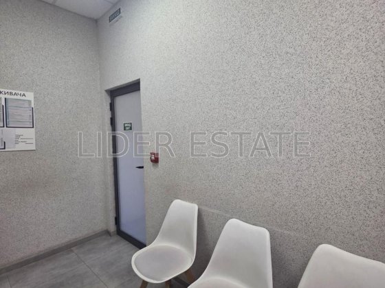 Оренда комерційного приміщення вільного призначення – 150 м² Ужгород