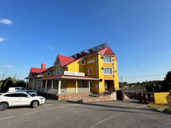 В. Омеляна 92м2 Здам ФАСАДНЕ приміщення "Кафе" біля Хутіра Ровно