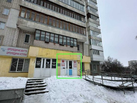 АВТОВОКЗАЛ 66м2 Здам ФАСАДНЕ приміщення з Парковкою біля Зупинки