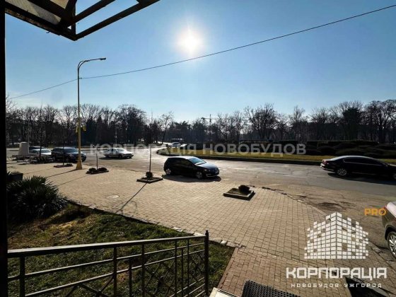 Оренда комерційного приміщення в Центрі на кільці біля "Горіціани" Ужгород