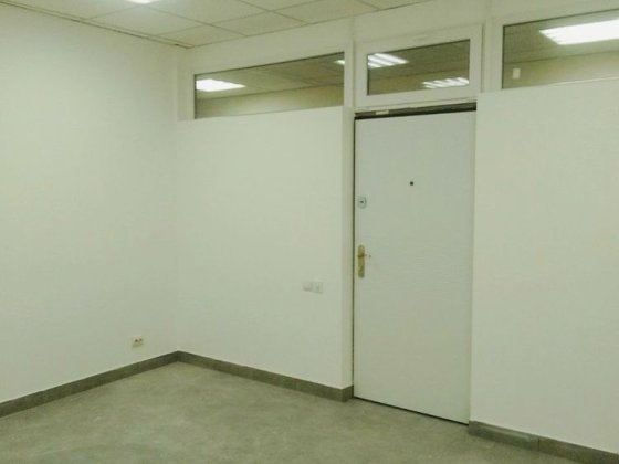Оренда кабінет з водою, 14м і 22м  без вікна, центр актуально Черкаси