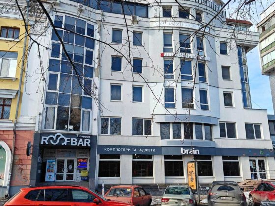 Приміщення центр Черкас 171 м2 з панорамними вікнами Черкаси