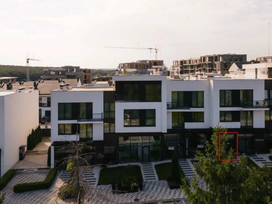 Комерційне приміщення 26,5 м² вільного призначення ｜ Оренда ｜ КМ SHERWOOD ｜пров. Квітневий | Ужгород Ужгород