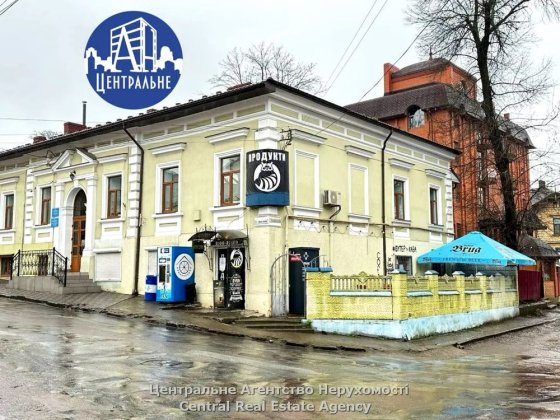 Здається в оренду приміщення в центрі міста Чернівці